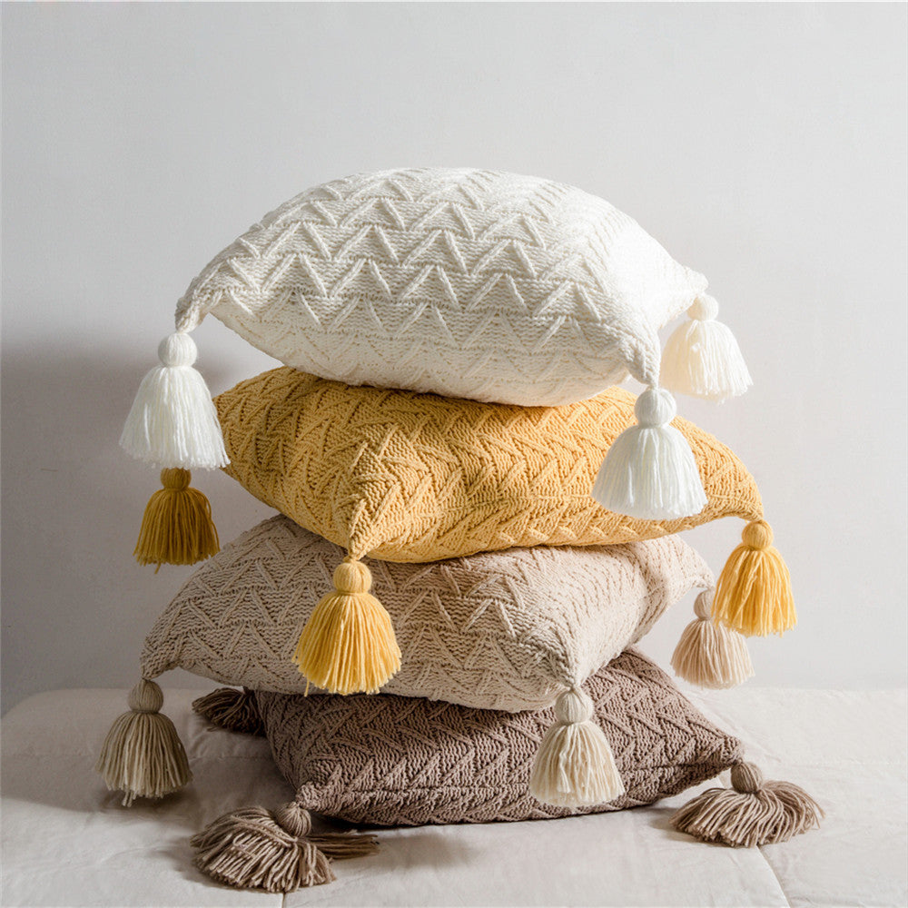 Chenillecoon Cushion - Soft Chenille Cover with Pompoms / Nordic Style / Vraiment Home